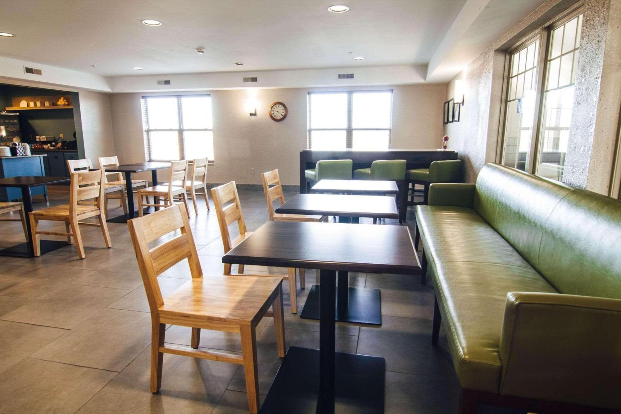 Country Inn & Suites By Radisson, Stockton, Il Ngoại thất bức ảnh